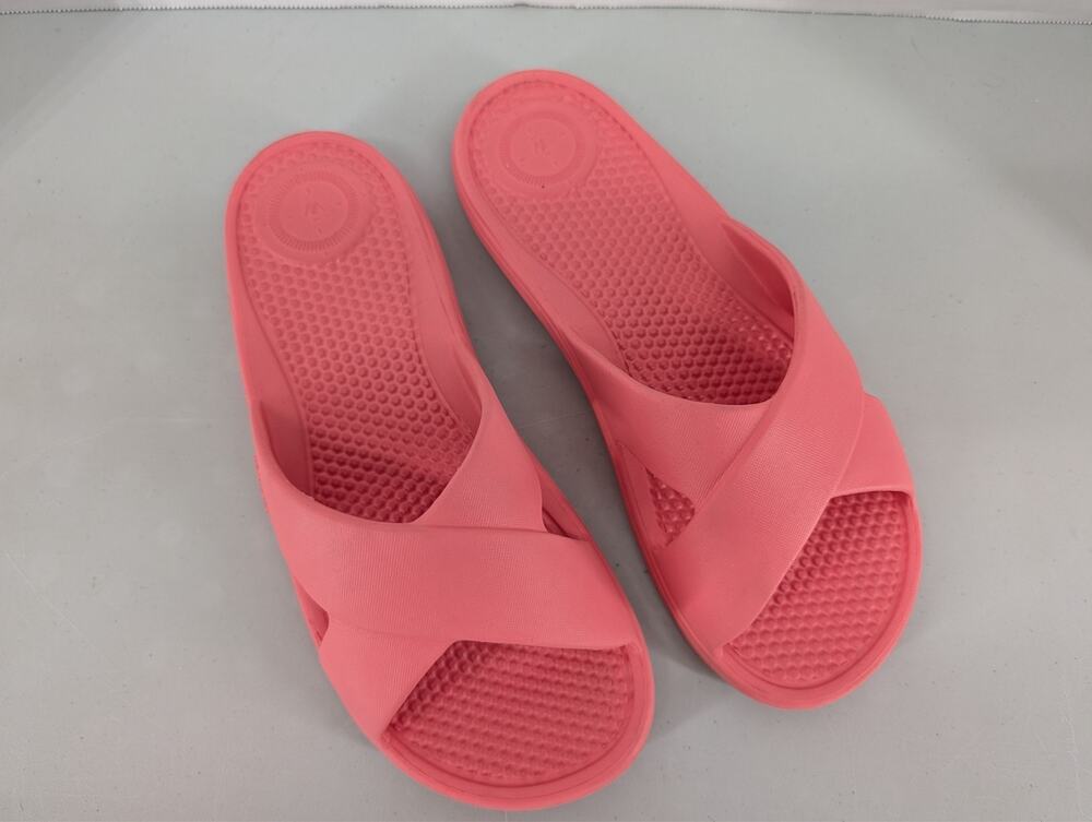 Totes Everywear Cushioning Comfort Slip On Beach Sandals US 9 Salmon Color